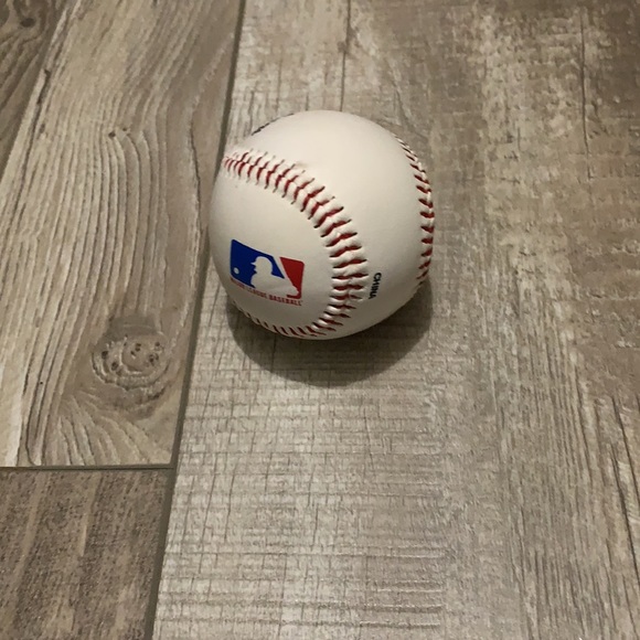 Rawlings Baseball - Picture 2 of 3